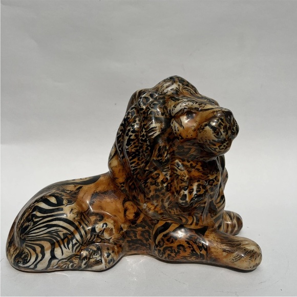 Pair Of La Vie Safari African Lion Patchwork Figurines Animal Print Decorative - Picture 7 of 11